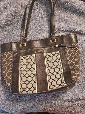 Nine west